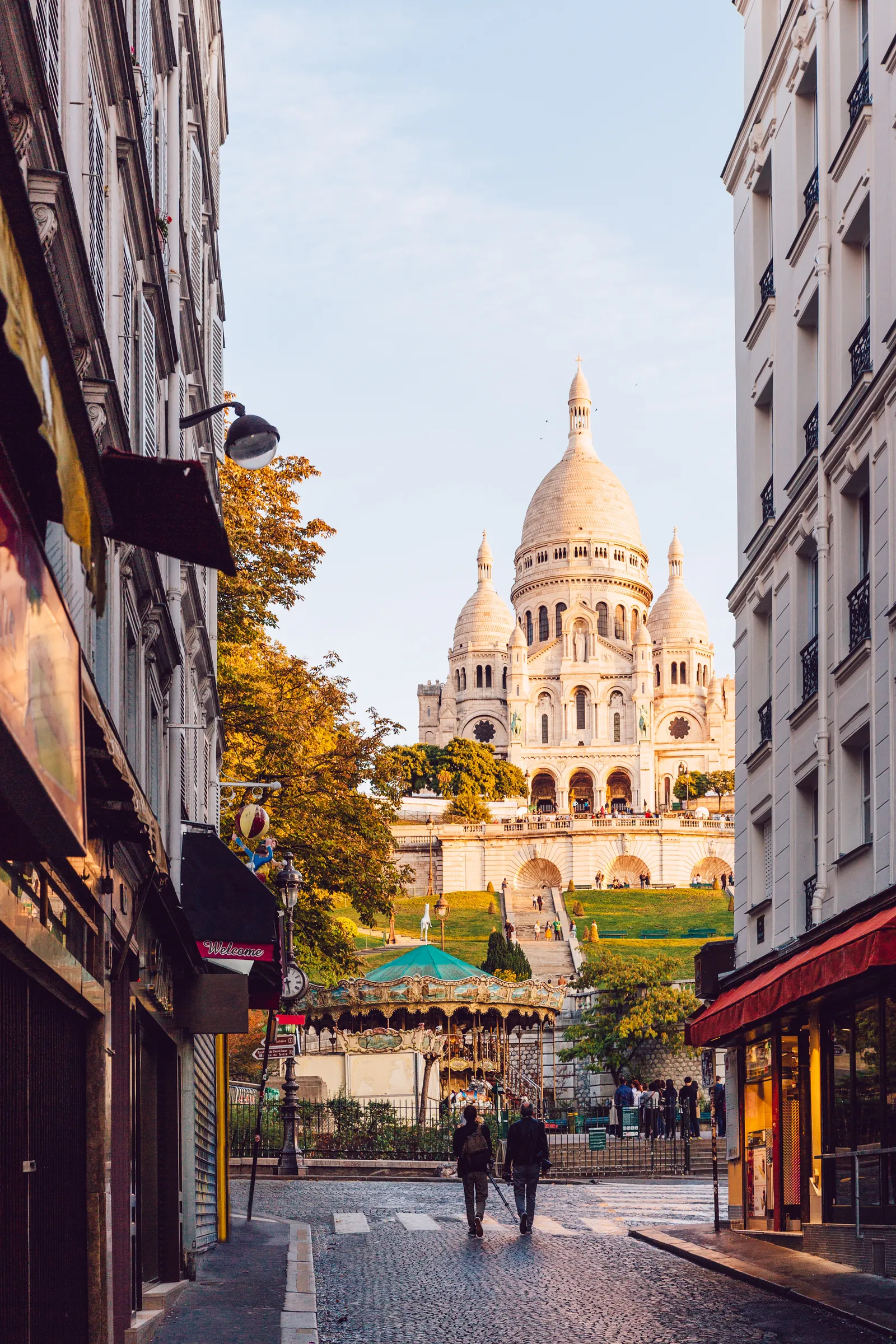 The loveliest neighborhoods in Paris are located in the nicest neighborhoods to stay.