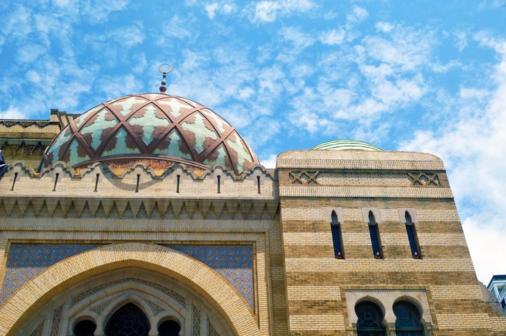 Shrine Mosque