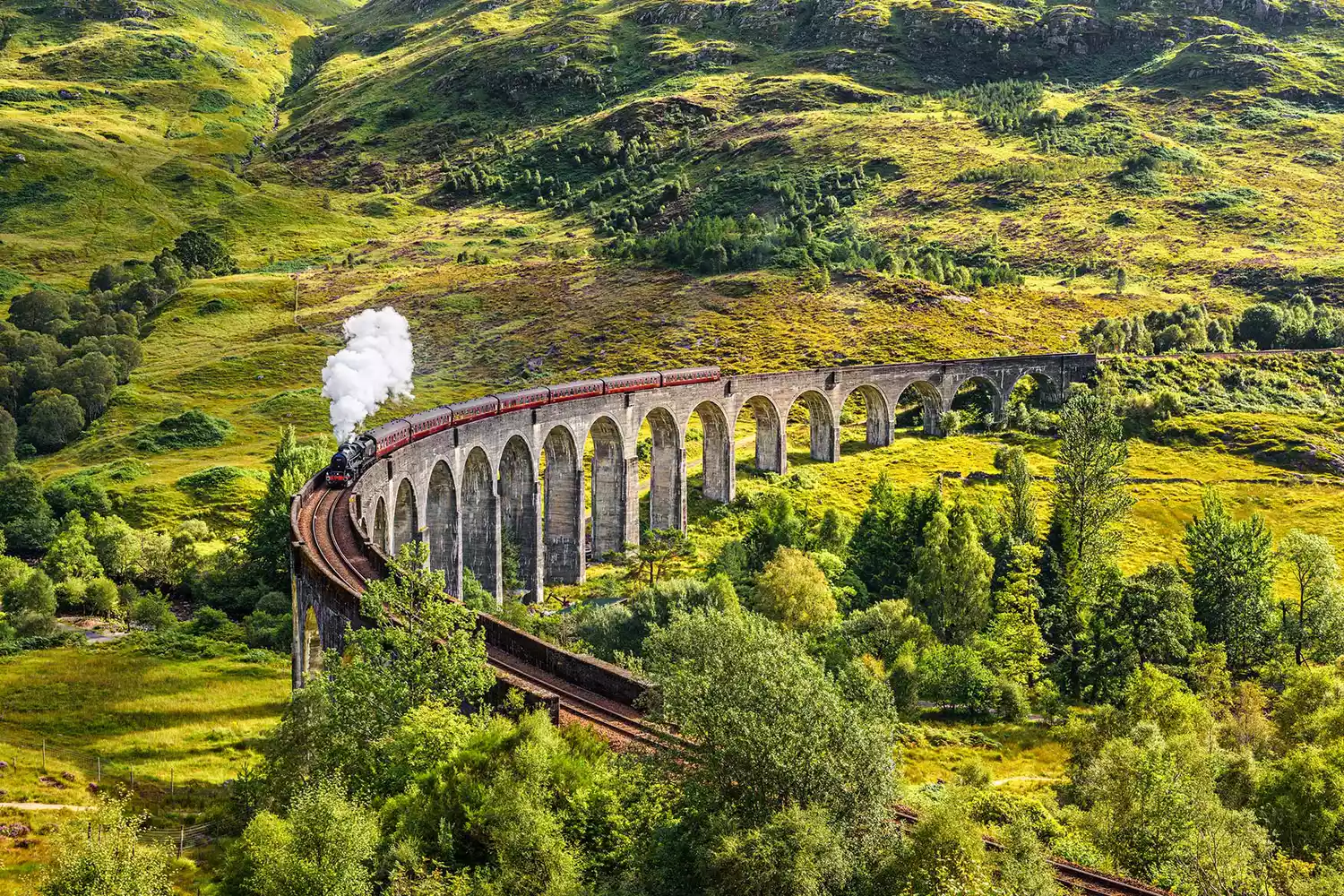 The UK's 8 Most Scenic Train Rides